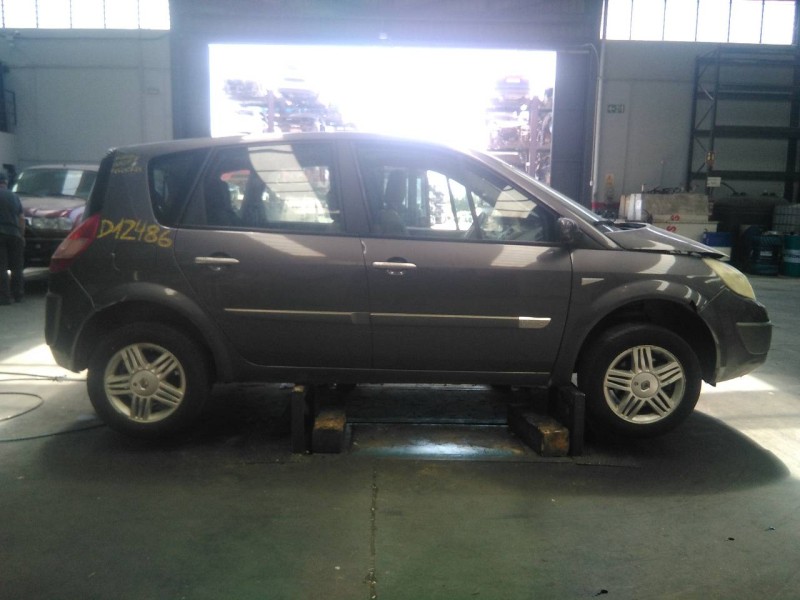 renault scenic ii del año 2005