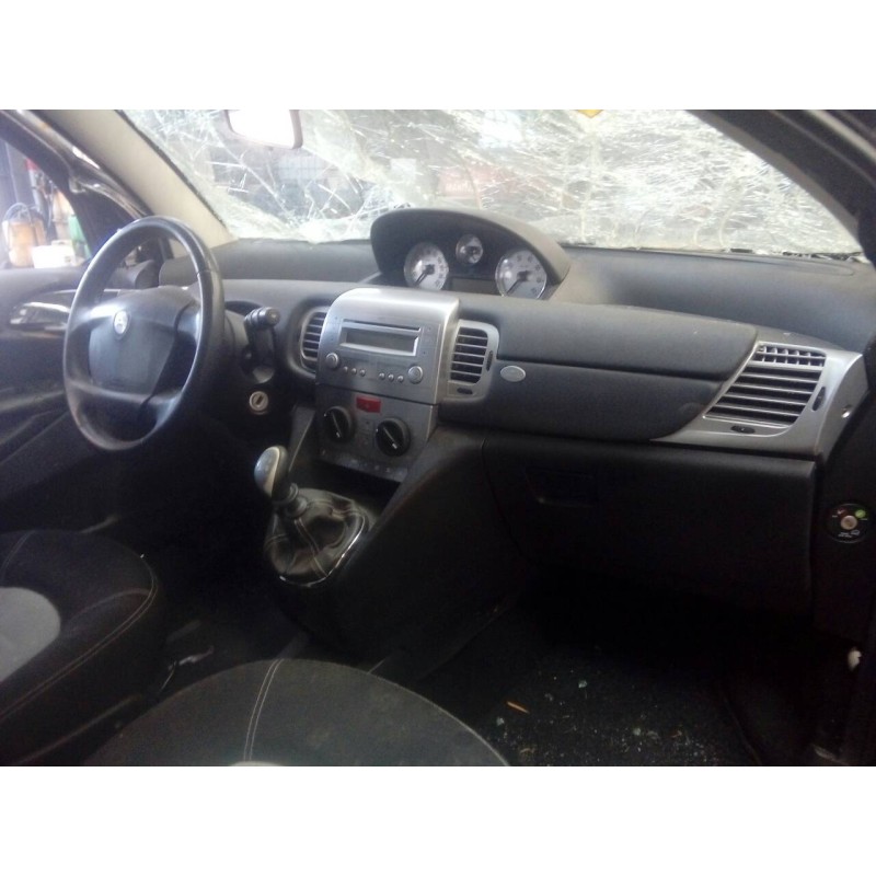 lancia ypsilon (101) del año 2007