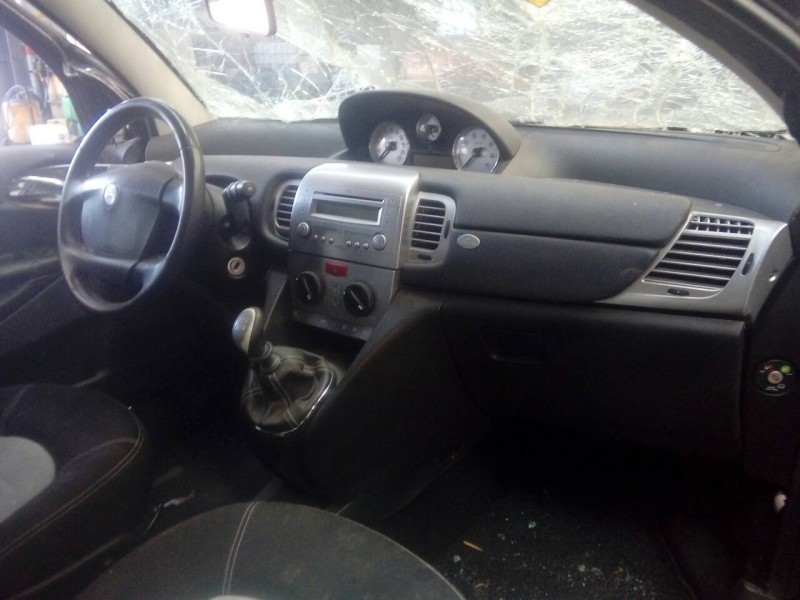 lancia ypsilon (101) del año 2007