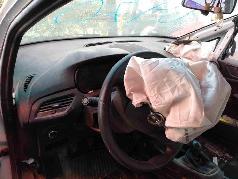 opel corsa e del año 2016