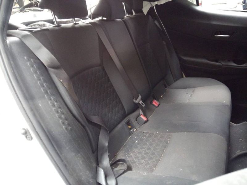 toyota c-hr del año 2020