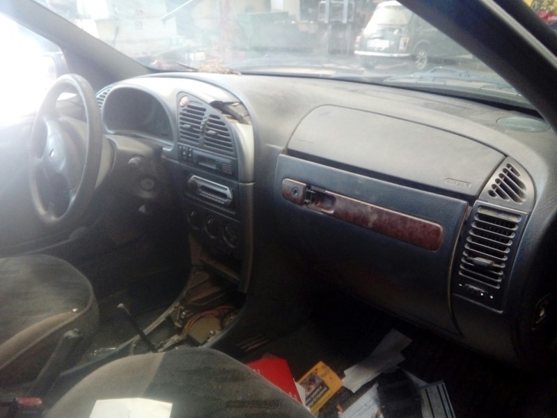 citroën xsara berlina del año 1998