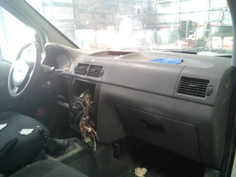 ford transit connect (tc7) del año 2003