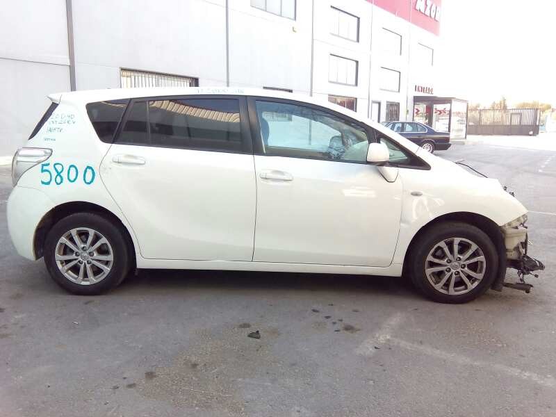 toyota verso del año 2011