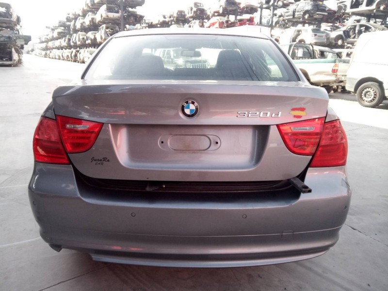 bmw serie 3 berlina (e90) del año 2010