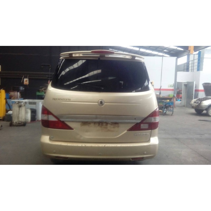 ssangyong rodius del año 2006