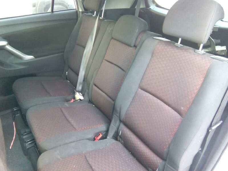 toyota verso del año 2011