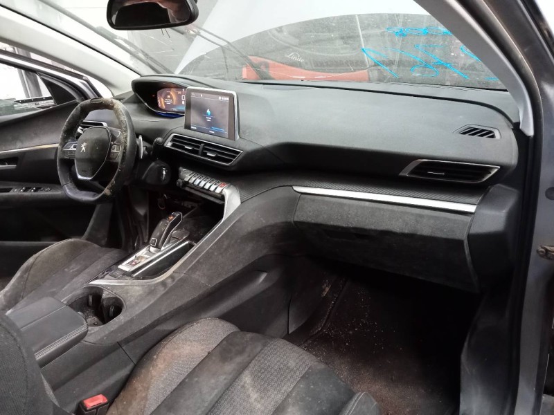 peugeot 3008 del año 2017