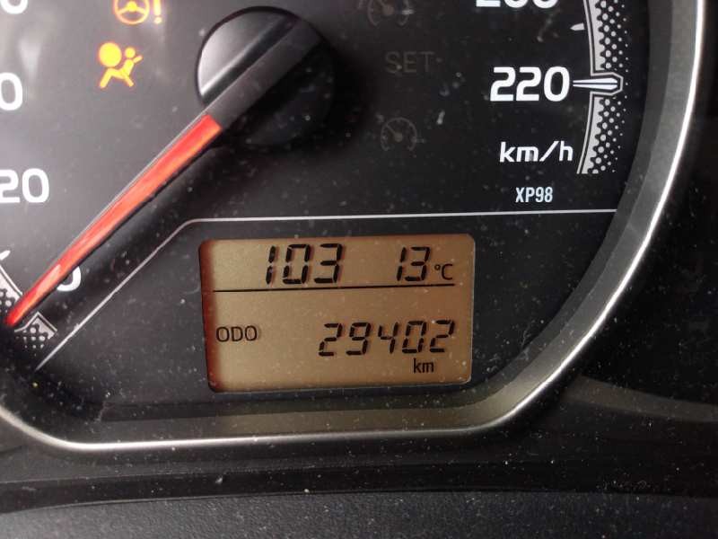 toyota yaris del año 2015