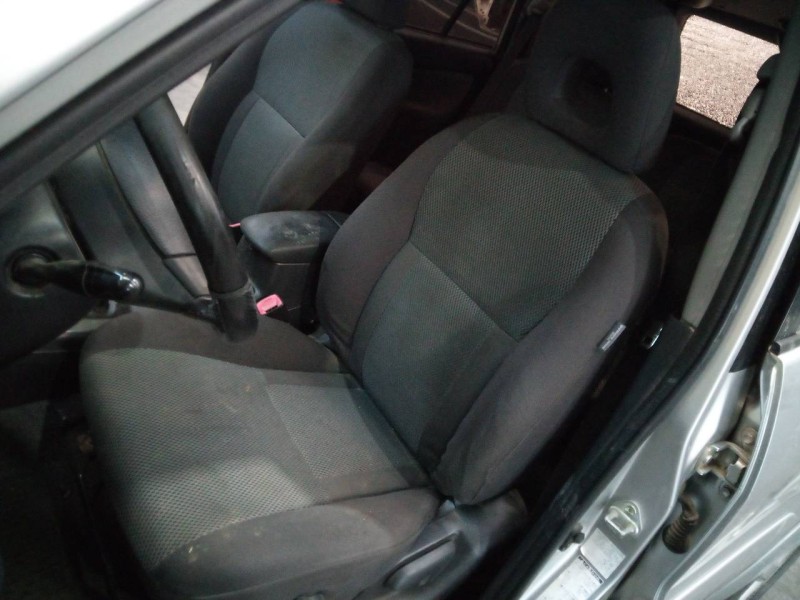 toyota rav 4 (a2) del año 2004