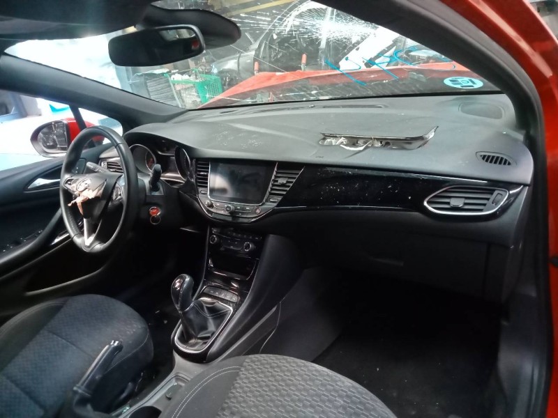 opel astra k lim. 5türig del año 2018