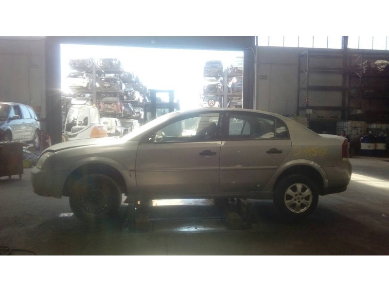 opel vectra c berlina del año 2003