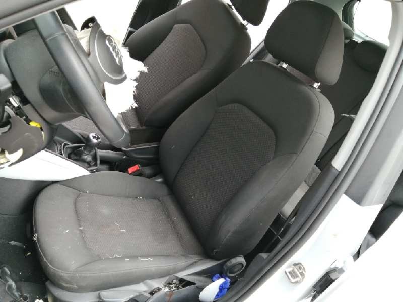 audi a1 sportback (8xf) del año 2015