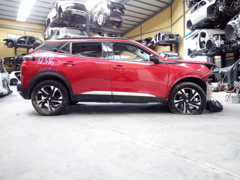 peugeot 2008 (p1) del año 2021