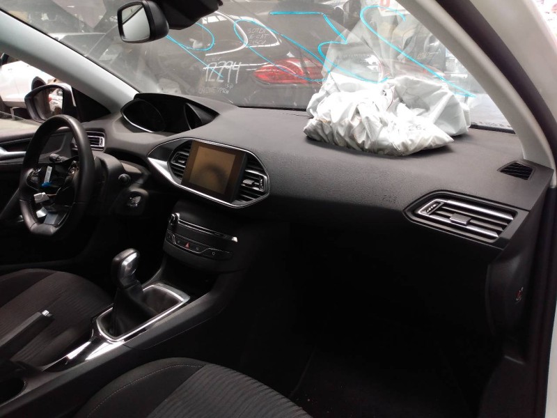 peugeot 308 del año 2013