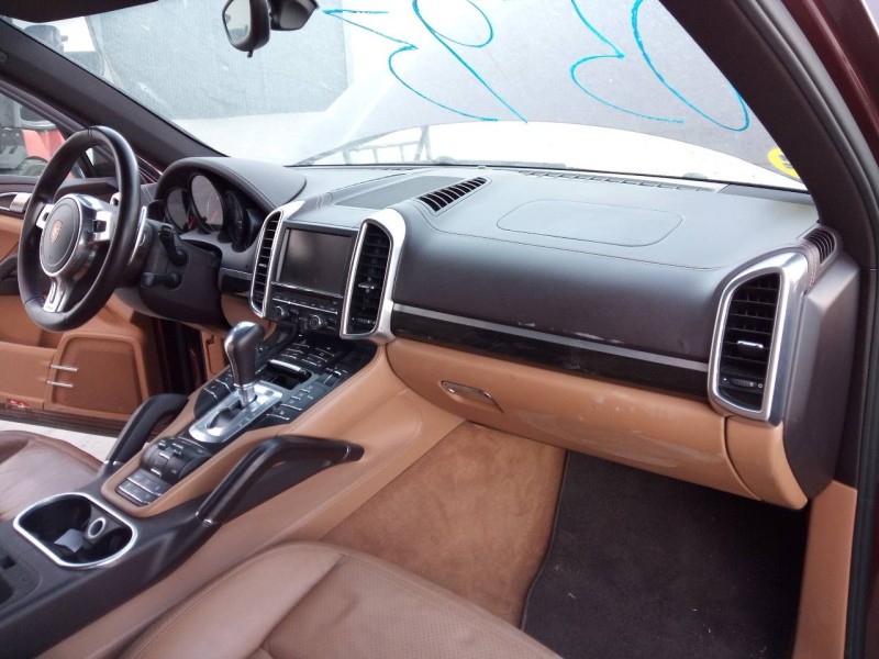 porsche cayenne (typ 92aa) del año 2011