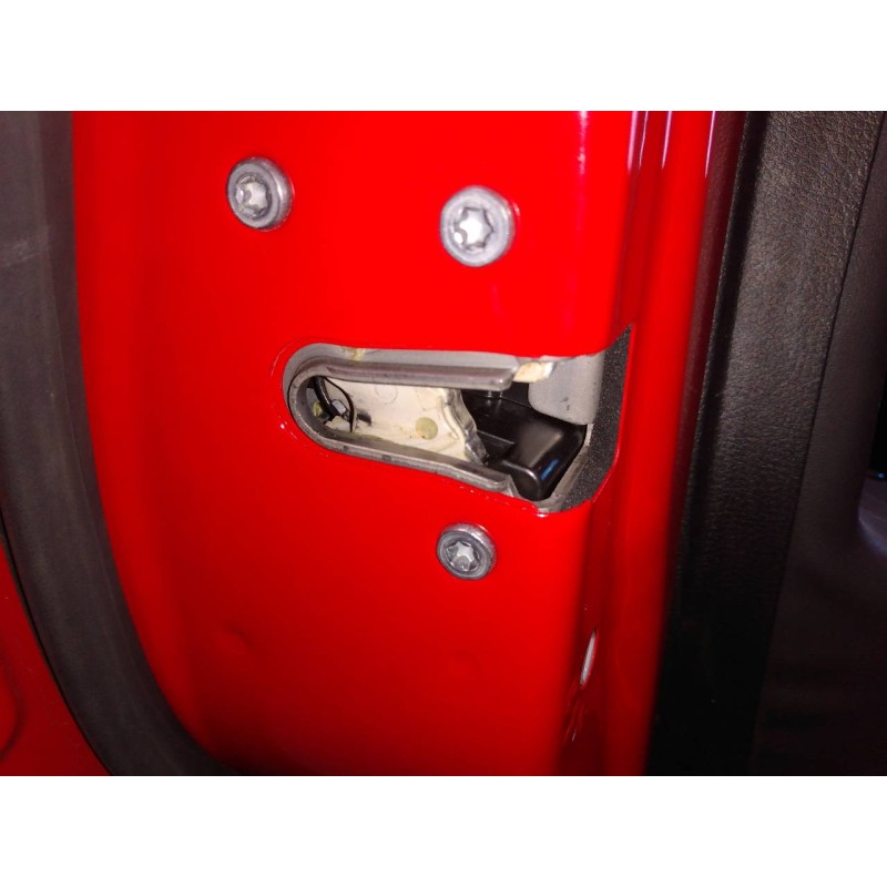 Recambio de cerradura puerta trasera izquierda para jeep renegade night eagle 4x2 referencia OEM IAM   