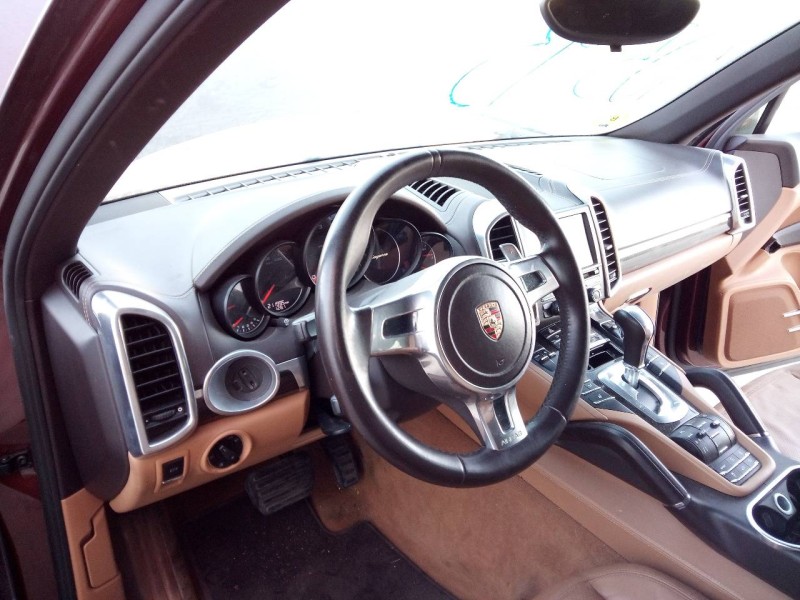 porsche cayenne (typ 92aa) del año 2011