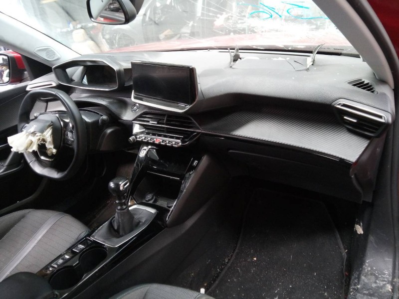 peugeot 2008 (p1) del año 2021