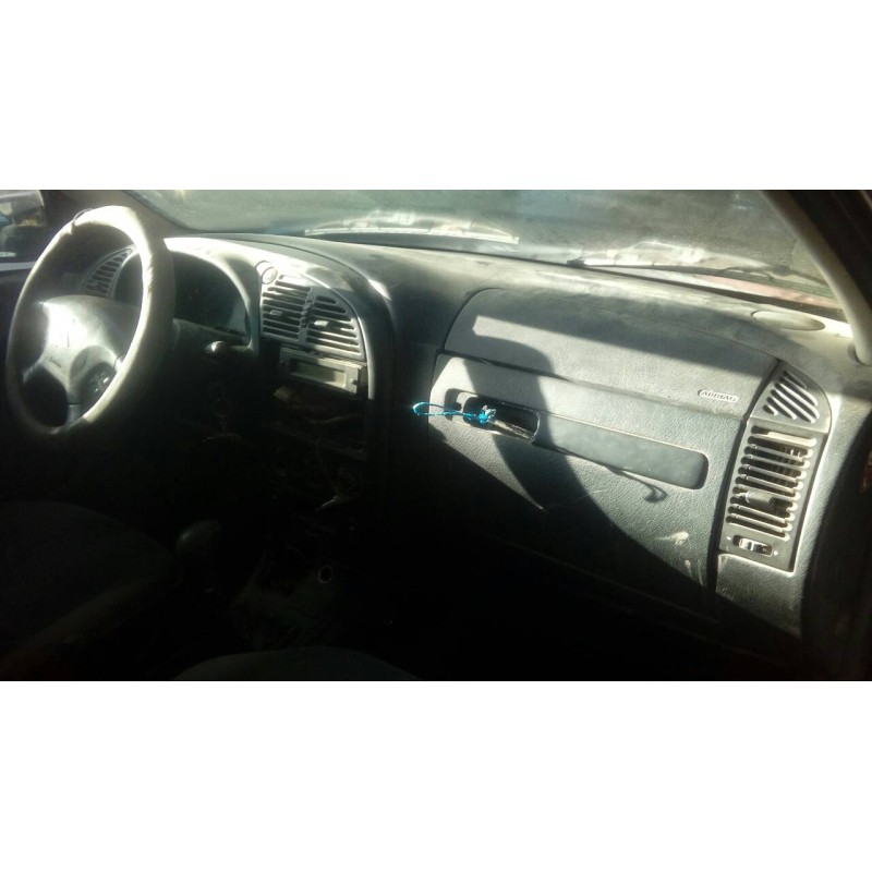 citroën xsara berlina del año 2000