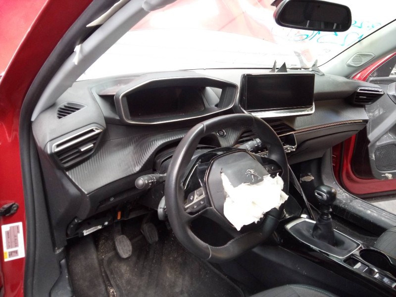 peugeot 2008 (p1) del año 2021