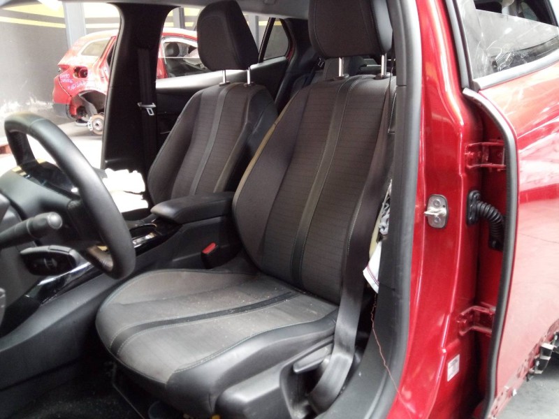 peugeot 2008 (p1) del año 2021