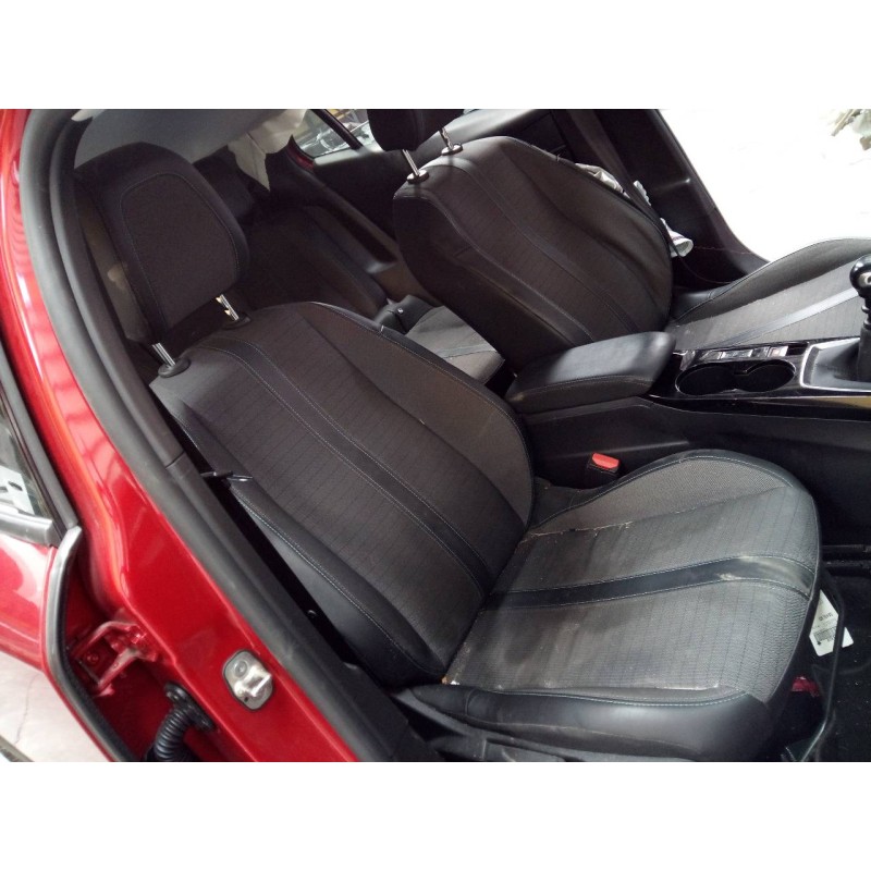 peugeot 2008 (p1) del año 2021