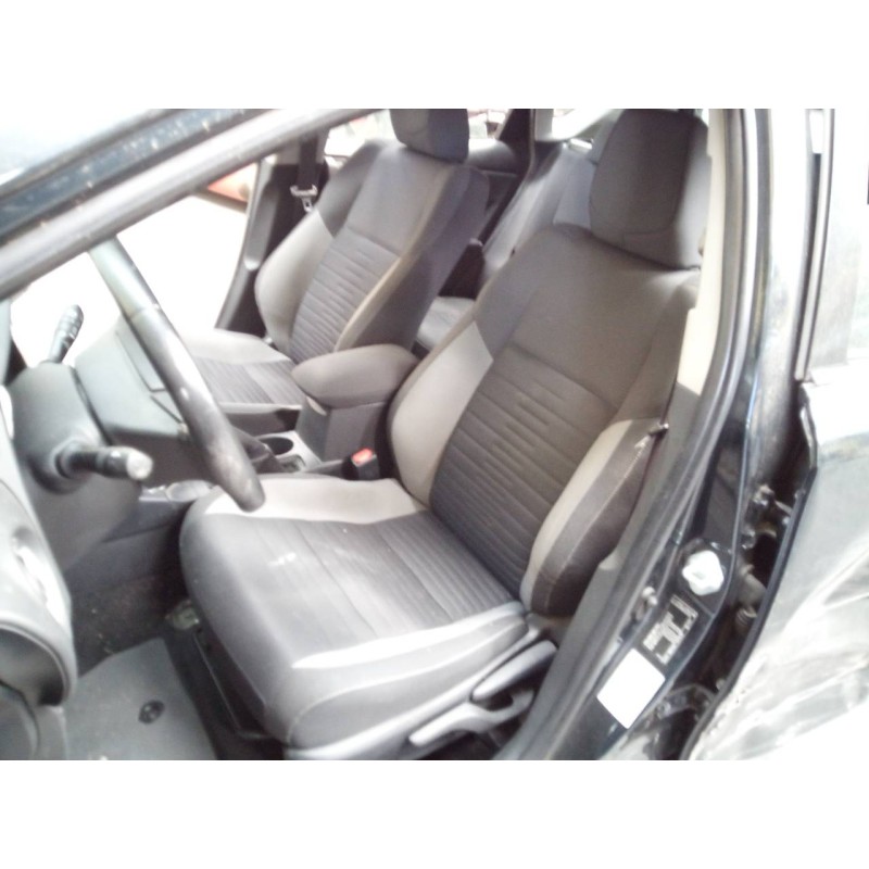 toyota auris del año 2016