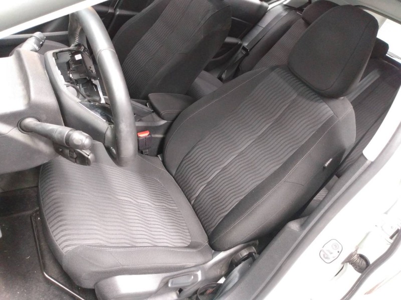 peugeot 308 del año 2013