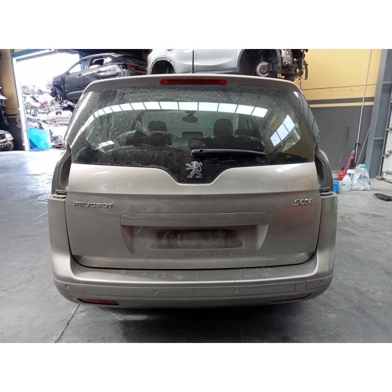peugeot 5008 del año 2010