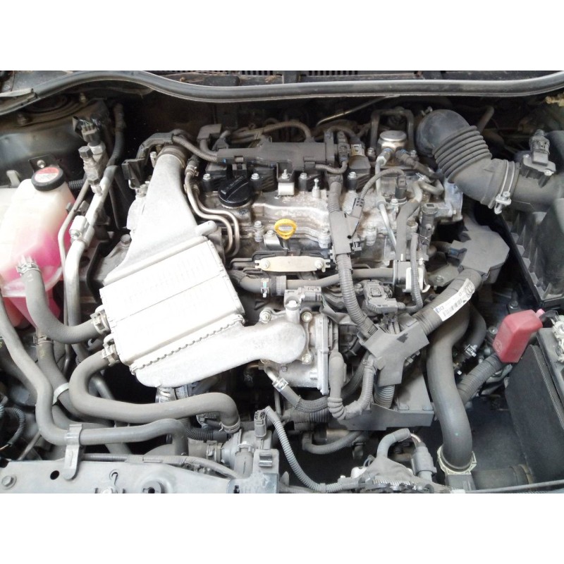 toyota auris del año 2016