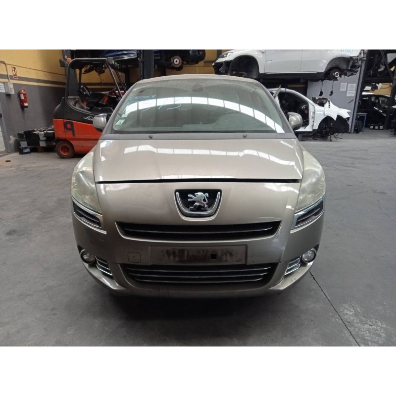 peugeot 5008 del año 2010