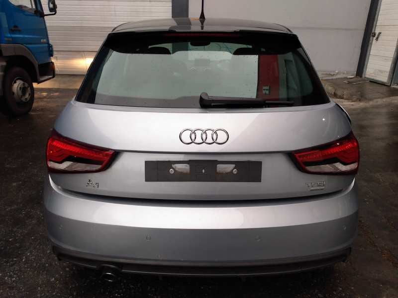audi a1 sportback (8xf) del año 2015