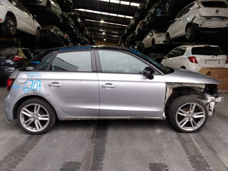 audi a1 sportback (8xf) del año 2015