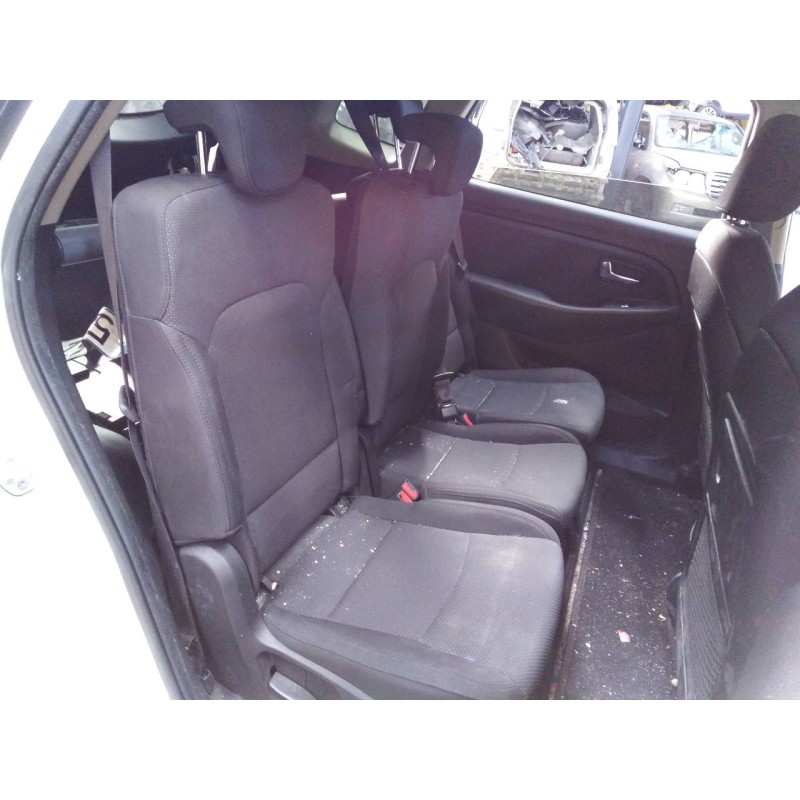 kia carens ( ) del año 2013