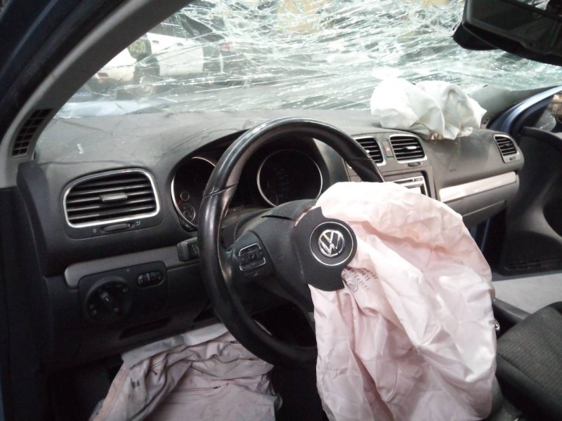 volkswagen golf vi (5k1) del año 2011