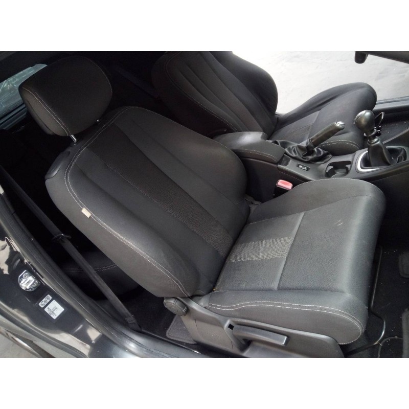 renault megane iii coupe del año 2009