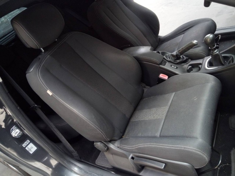 renault megane iii coupe del año 2009