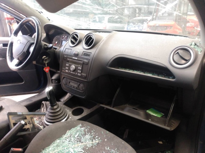 ford fiesta (cbk) del año 2005