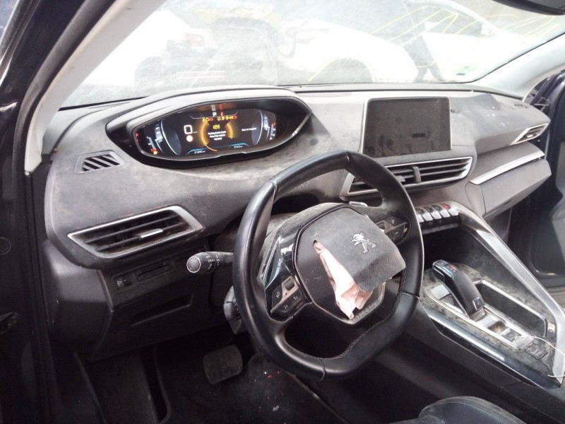 peugeot 5008 del año 2018