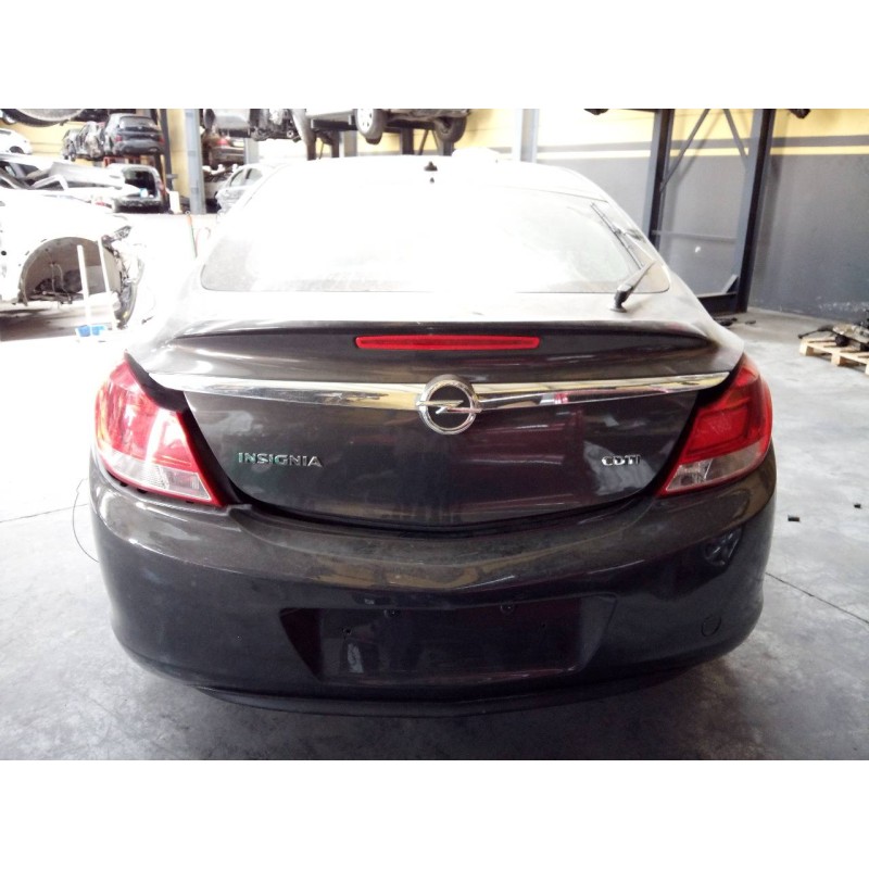 opel insignia berlina del año 2012