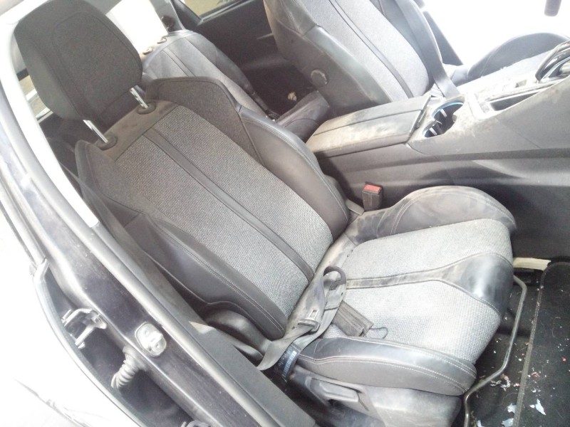 peugeot 5008 del año 2018