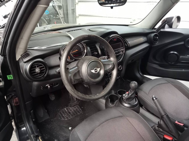 bmw mini (f56) del año 2015