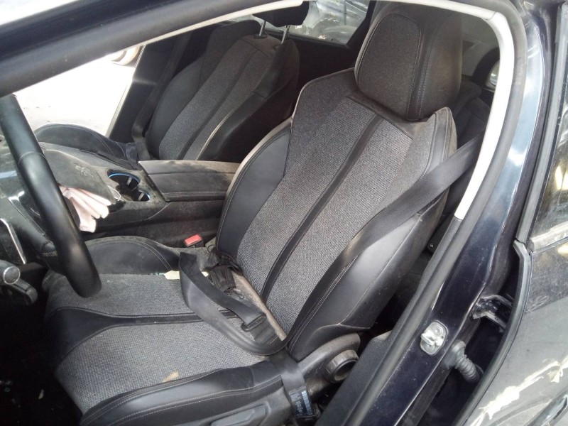 peugeot 5008 del año 2018