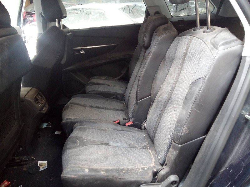 peugeot 5008 del año 2018