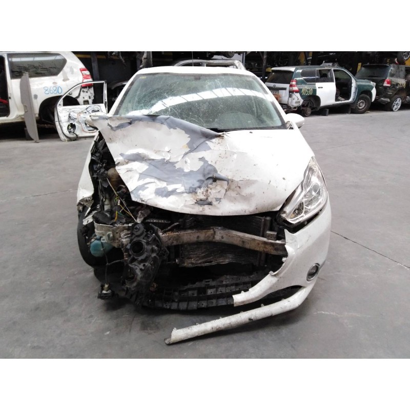 peugeot 208 del año 2013