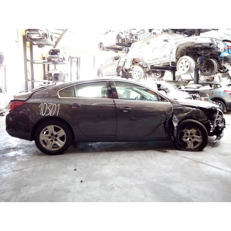 opel insignia berlina del año 2012