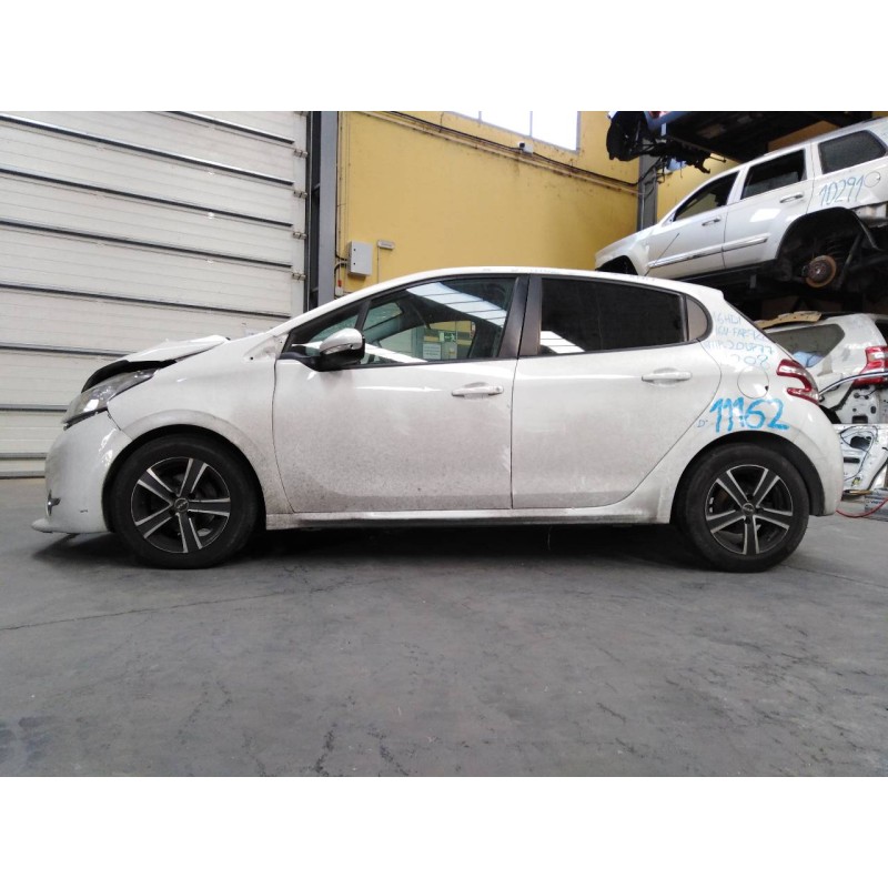 peugeot 208 del año 2013