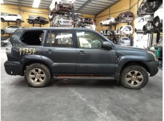 TOYOTA LAND CRUISER (J12)