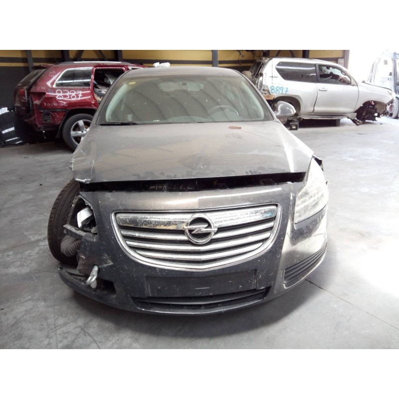 opel insignia berlina del año 2012